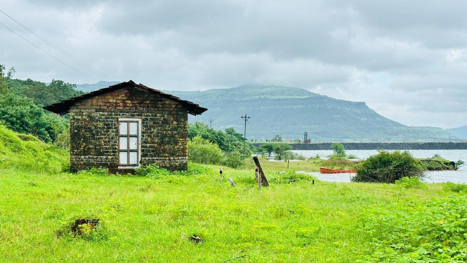 Hotel Mauli Agro Farm Dam View Resort Satara Bagian luar foto