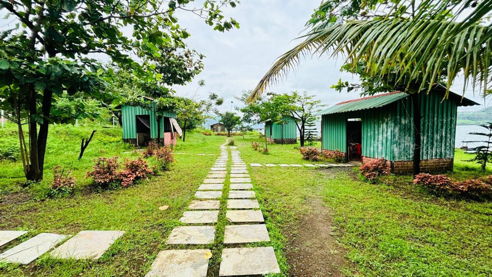 Hotel Mauli Agro Farm Dam View Resort Satara Bagian luar foto